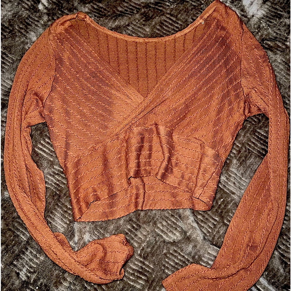 Cross over crop top